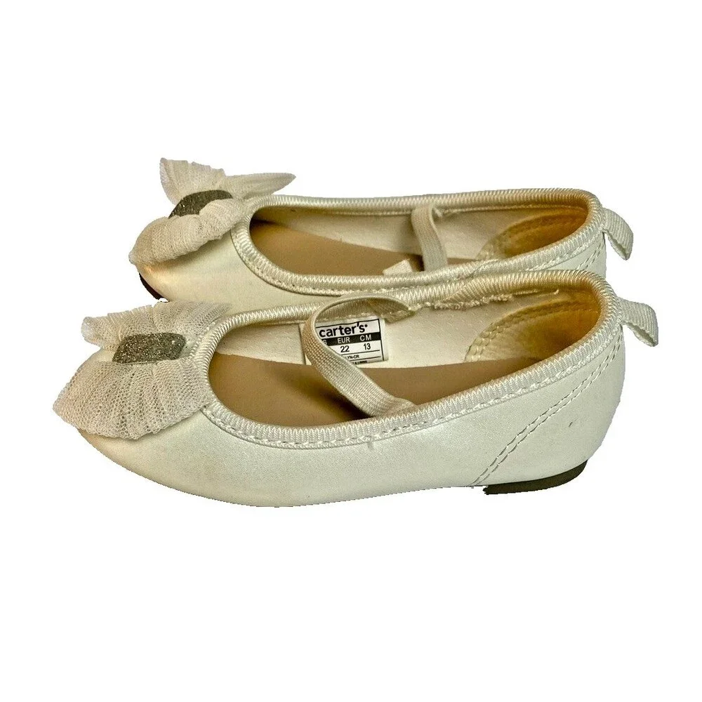 Toddler Girls Carter's Flat White Dress Shoes with Bow and Strap Size 6 Toddler